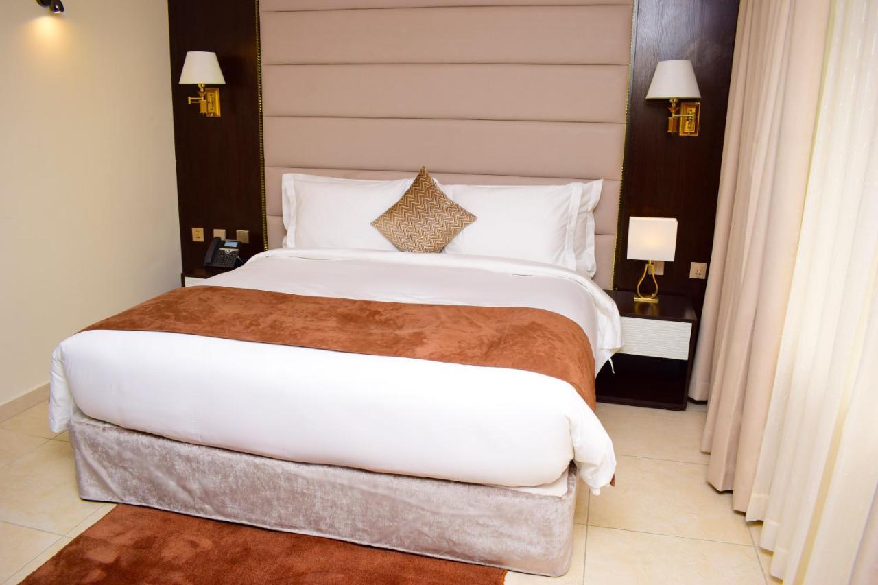Monty Suites & Golf Ούγιο Εξωτερικό φωτογραφία