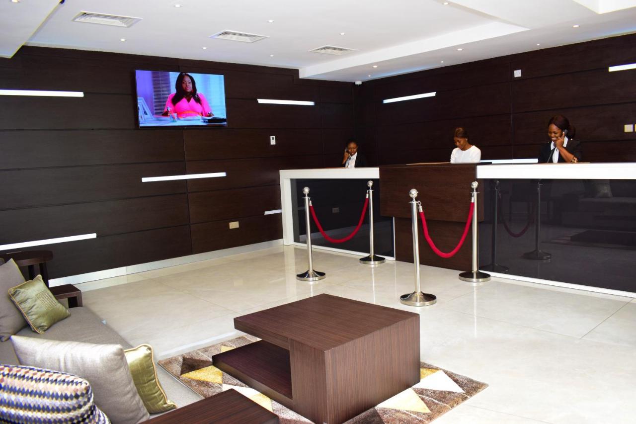 Monty Suites & Golf Ούγιο Εξωτερικό φωτογραφία