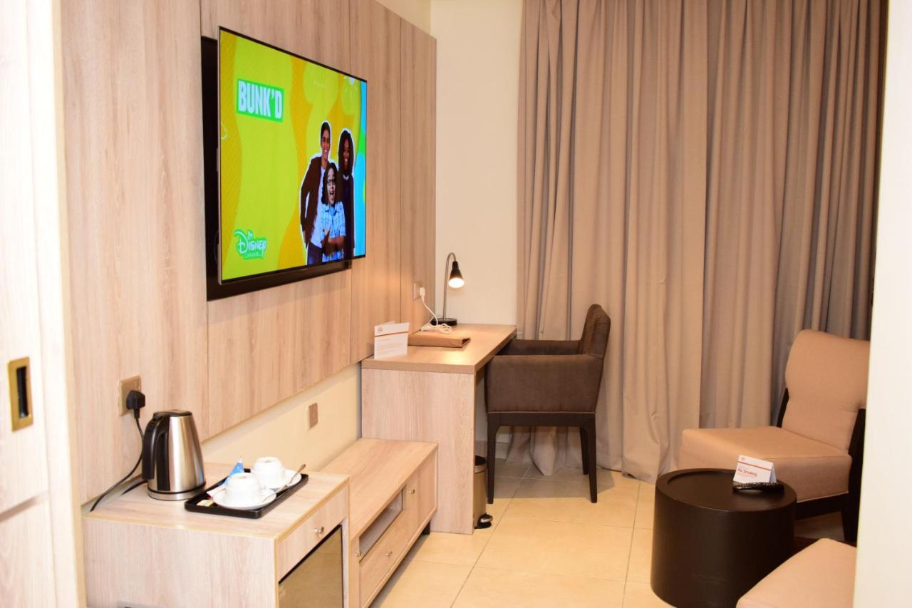 Monty Suites & Golf Ούγιο Εξωτερικό φωτογραφία