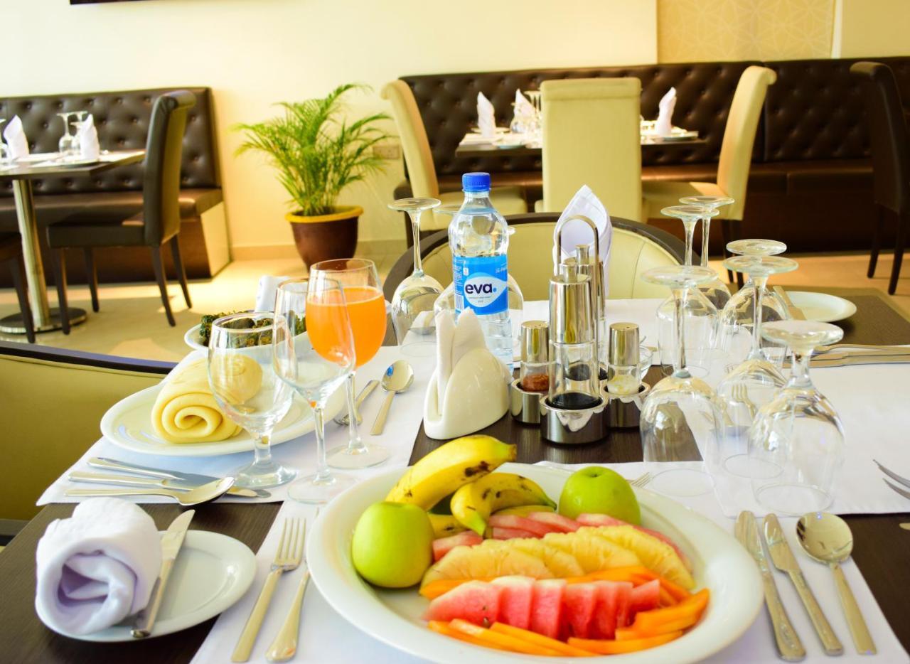 Monty Suites & Golf Ούγιο Εξωτερικό φωτογραφία