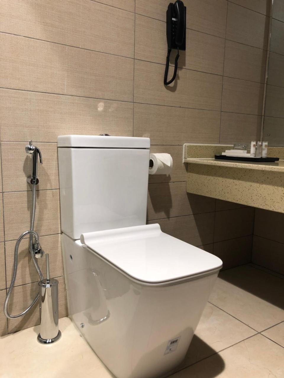 Monty Suites & Golf Ούγιο Εξωτερικό φωτογραφία